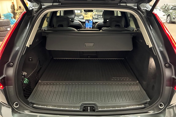 Volvo XC60 10 of 30