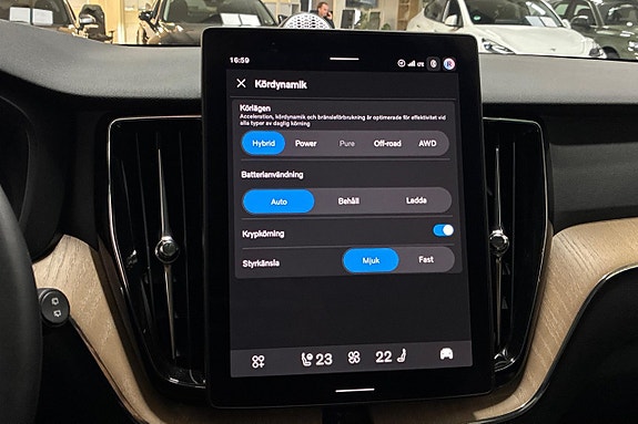 Volvo XC60 22 of 30