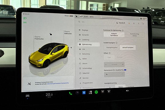 Tesla Model Y 22 of 27