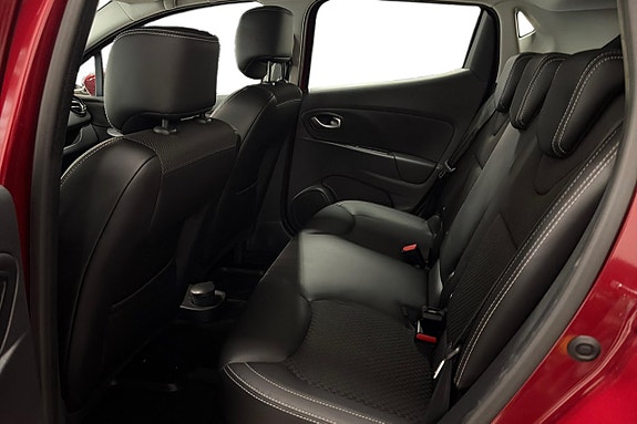 Renault Clio 14 of 24