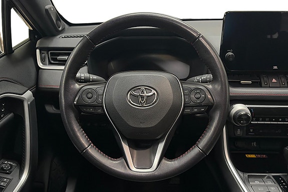 Toyota RAV4 16 of 30