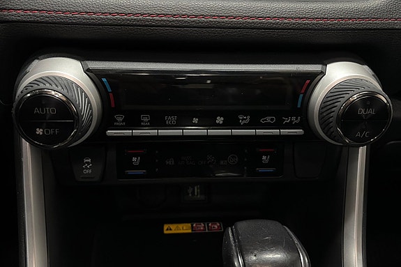 Toyota RAV4 28 of 30