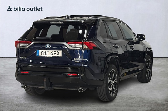 Toyota RAV4 6 of 30