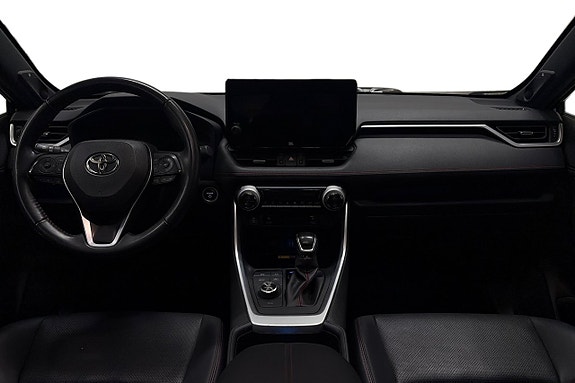 Toyota RAV4 12 of 30