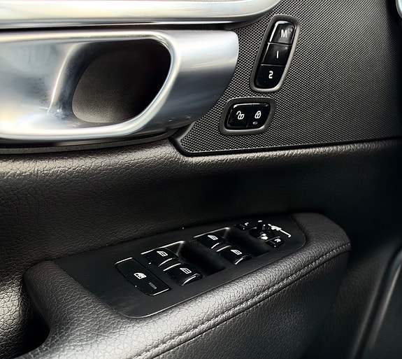 Volvo S90 8 of 11