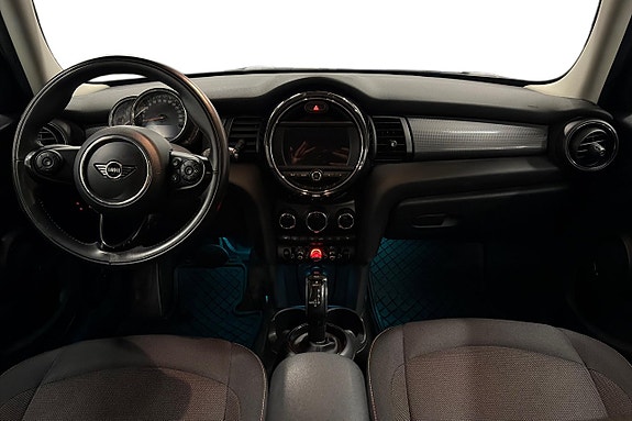 MINI Cooper 12 of 23