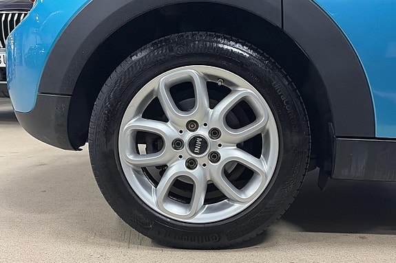 MINI Cooper 11 of 23