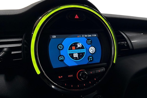 MINI Cooper 18 of 23