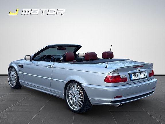 BMW 320 3 of 17