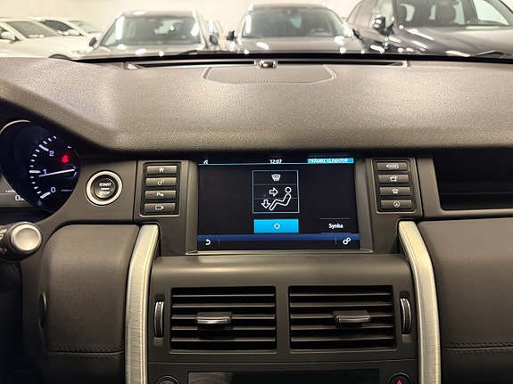 Land Rover Discovery Sport 23 of 30