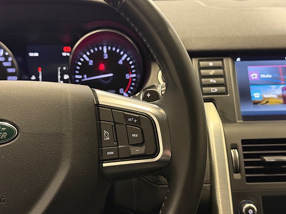 Land Rover Discovery Sport 17 of 30