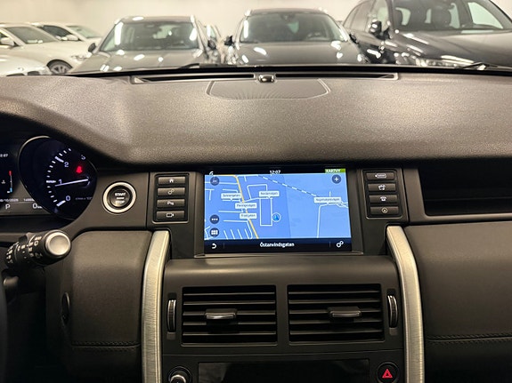 Land Rover Discovery Sport 22 of 30