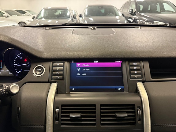 Land Rover Discovery Sport 24 of 30