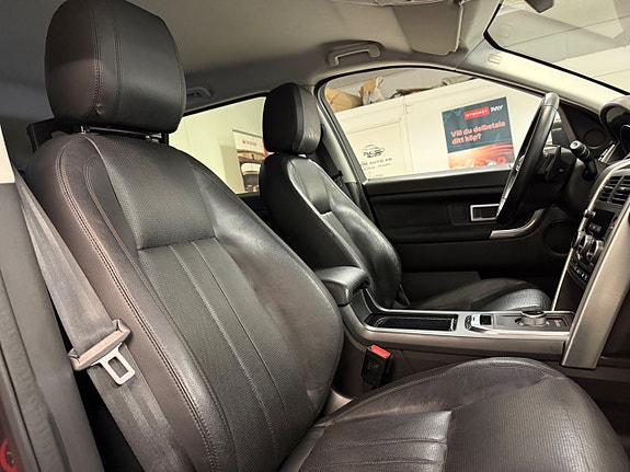 Land Rover Discovery Sport 12 of 30