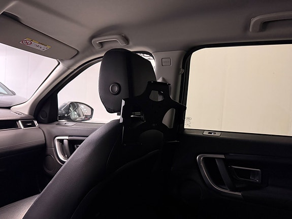 Land Rover Discovery Sport 28 of 30