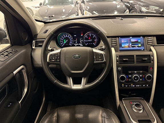 Land Rover Discovery Sport 16 of 30