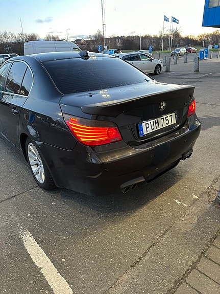 BMW 525d 3 of 8