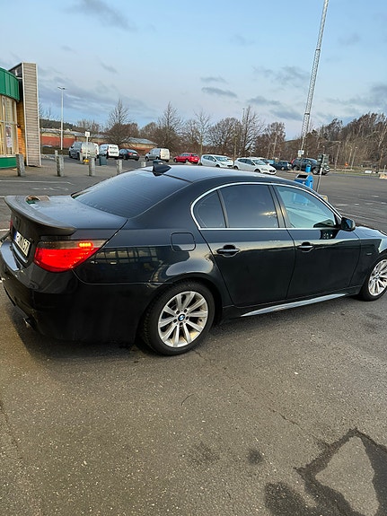 BMW 525d 4 of 8
