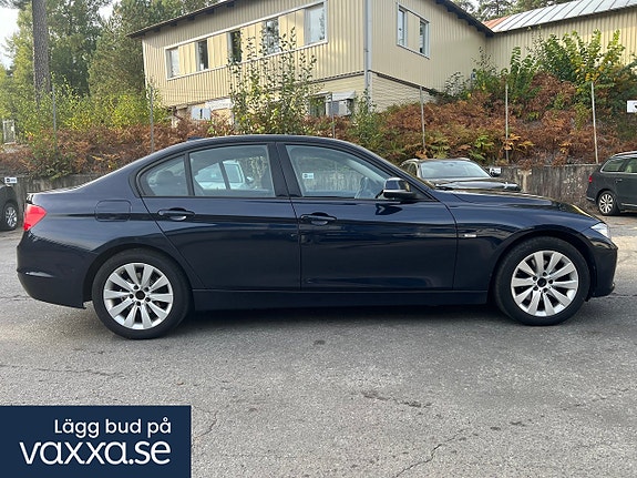 BMW 320d 3 of 30