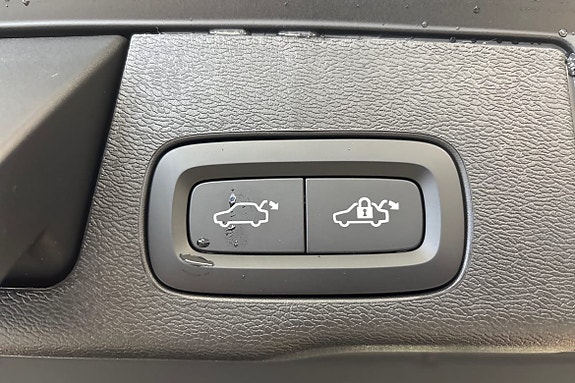 Volvo XC60 18 of 19