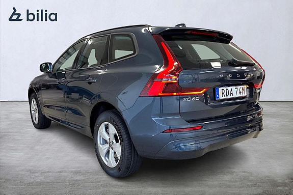 Volvo XC60 2 of 19
