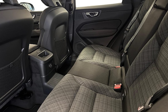 Volvo XC60 13 of 19