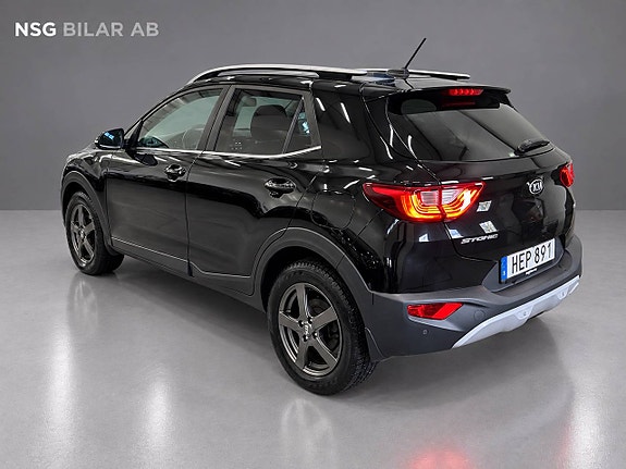 Kia Stonic 2 of 16
