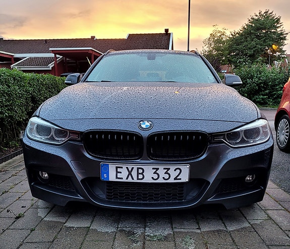 BMW 320d 2 of 26
