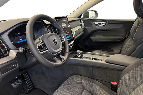 Volvo XC60 14 of 20