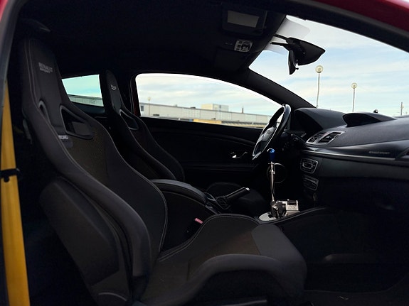 Renault Megane 11 of 17