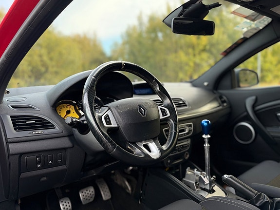 Renault Megane 9 of 17