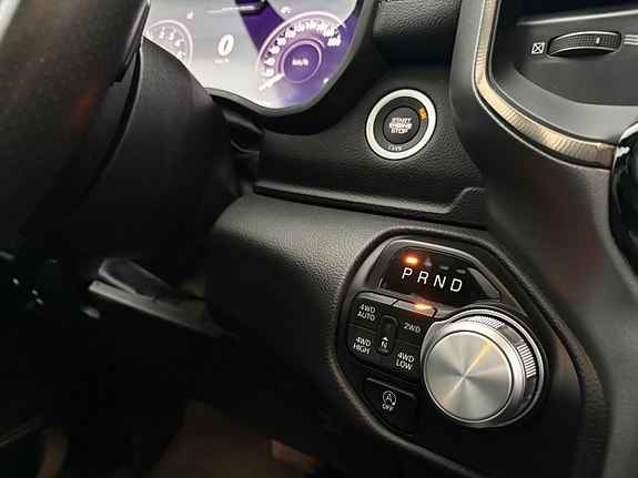 Dodge RAM 1500 15 of 25