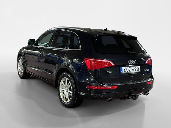 Audi Q5 2 of 16