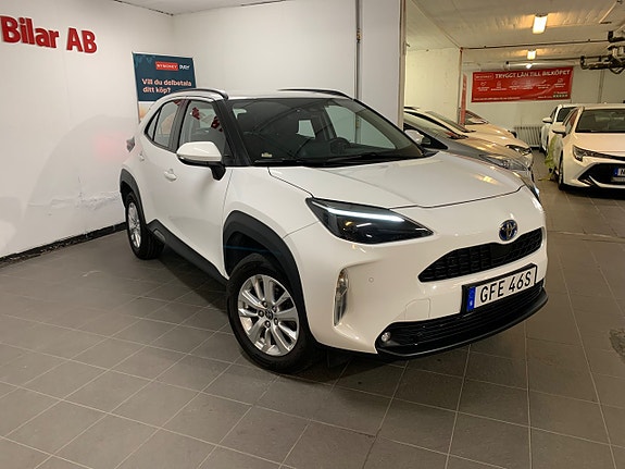 Toyota Yaris Cross 2 of 27