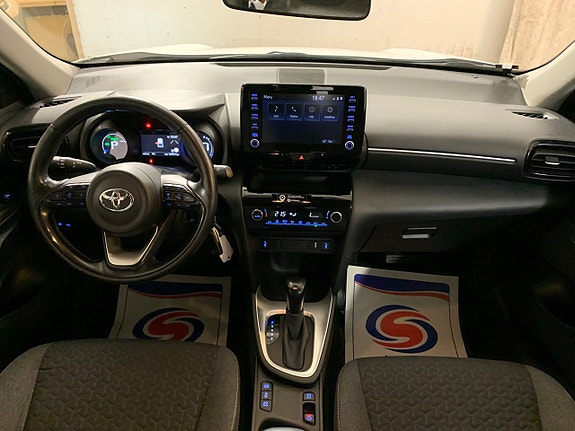 Toyota Yaris Cross 12 of 27