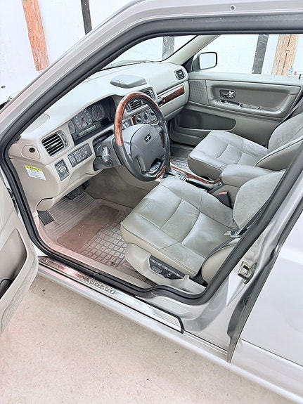 Volvo S70 5 of 9