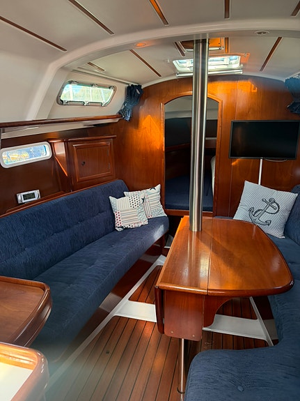 Beneteau 331 Clipper 4 of 9