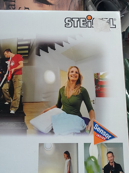 Product image 1 of 2