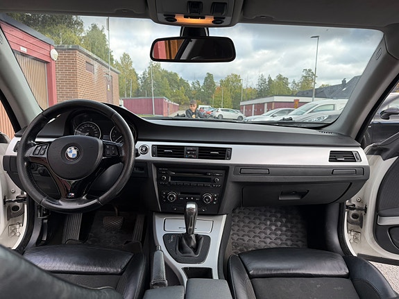 BMW 325i 7 of 7