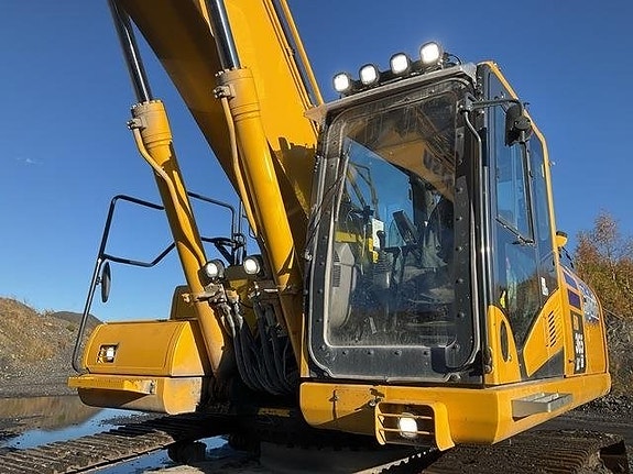 Komatsu HB365LC-3E0 10 of 24