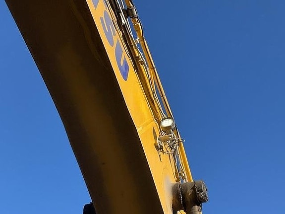 Komatsu HB365LC-3E0 12 of 24