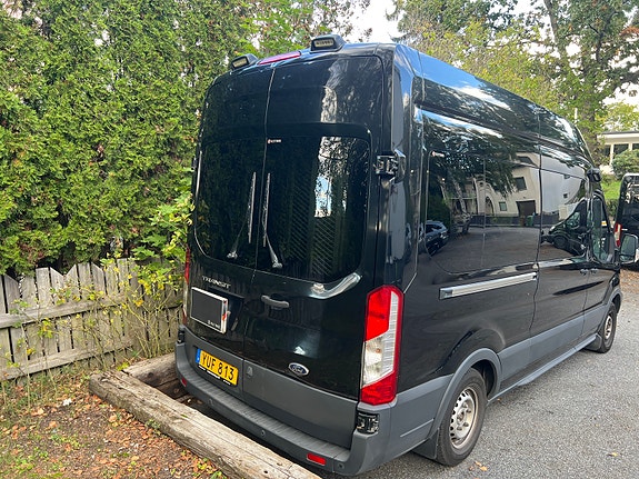 Ford Transit 3 of 6