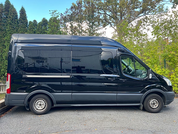 Ford Transit 2 of 6