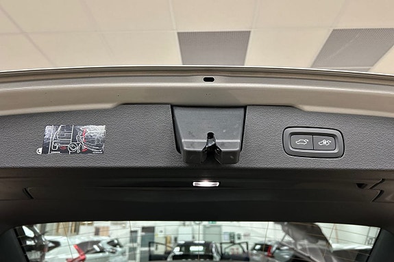 Volvo V60 25 of 30