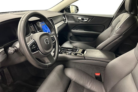 Volvo V60 13 of 30