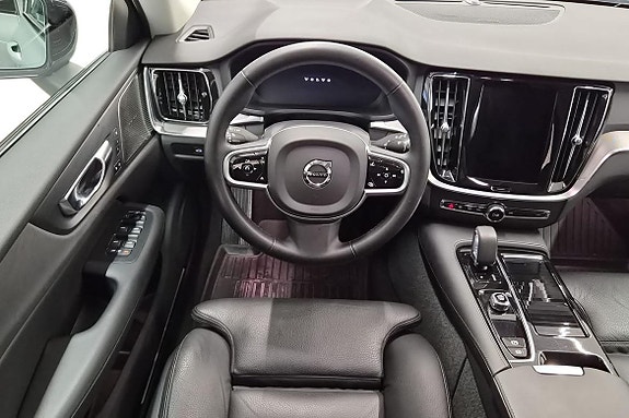 Volvo V60 16 of 24