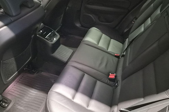 Volvo V60 19 of 24