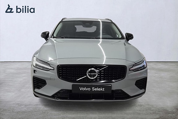 Volvo V60 2 of 24