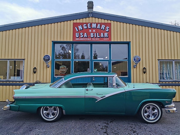 Ford Fairlane