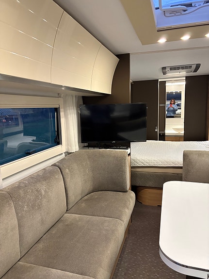 Adria Alpina 663 HT 10 of 11